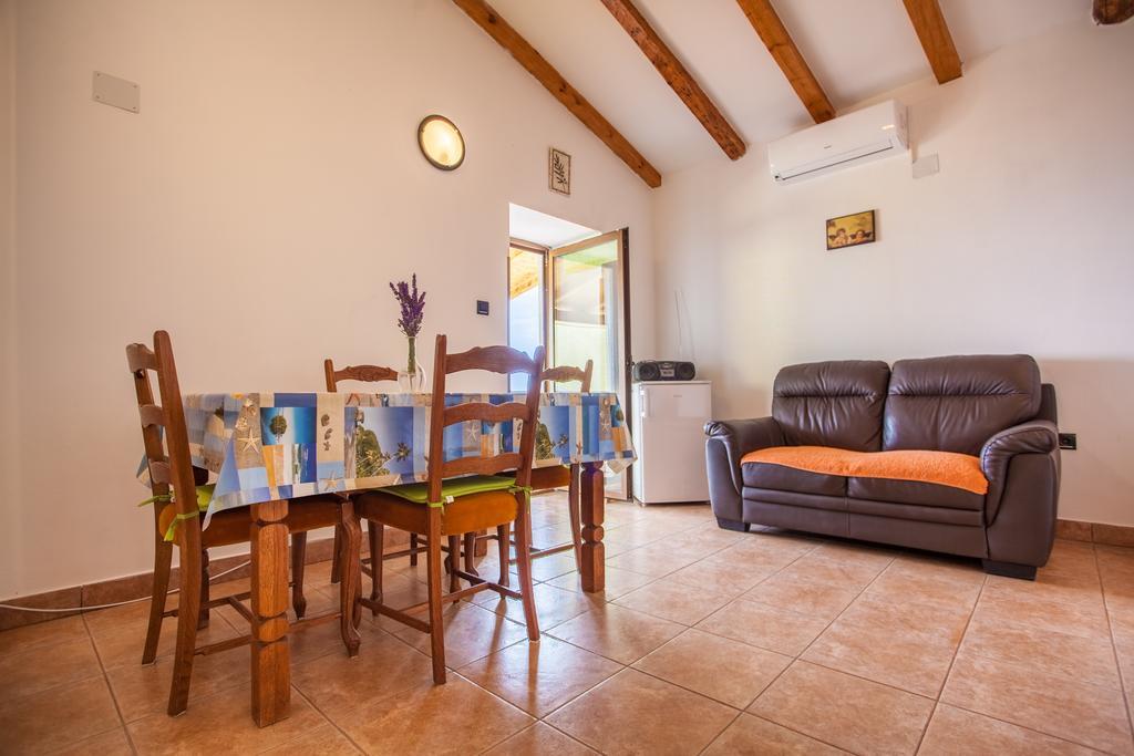 Apartment Vidovici Martinscica  Bagian luar foto